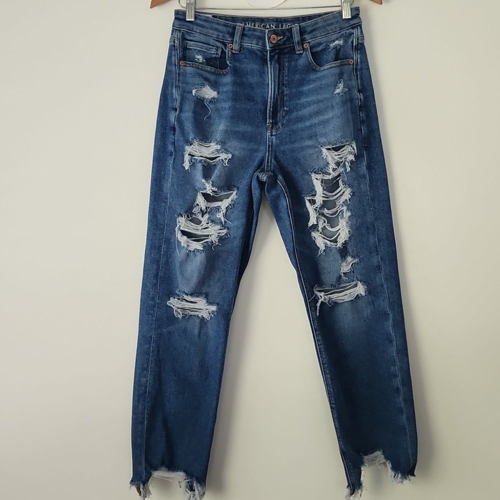 American Eagle Outfitters Mom Straight Disrtroyed Stretchy Jeans 6 W28 Box30